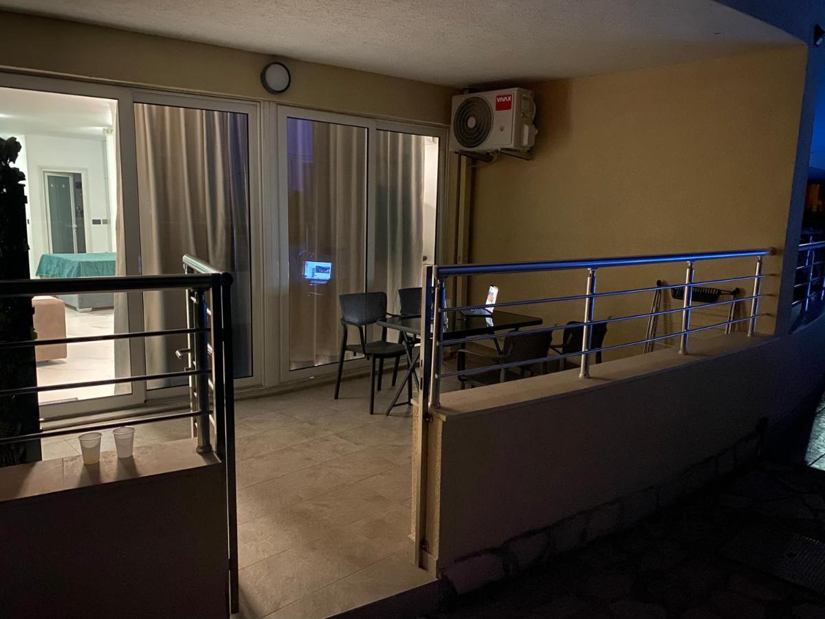 Deluxe Pool Apartment 4 Petrovac Eksteriør bilde